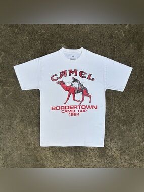 RARE Y2K Camel Cigarettes Mens Med 1984 Bordertown Camel Cup Australia T-Shirt